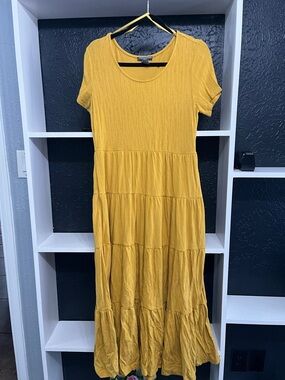 Chelsea & Theodore Mustard Yellow Tiered Short-Sleeve Maxi Dress